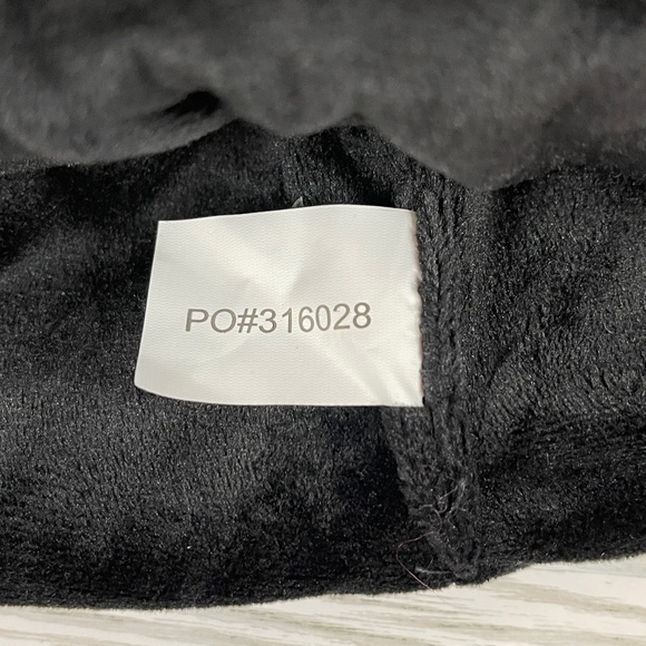 Field & Stream Cozy Cabin Gray and Black Plaid Knit Beanie Hat NWT - Picture 7 of 8